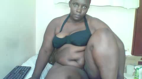 Snapshot of sexyblackberry7 chatting on 05.28.26 MAUREEN online show from 05.28.26