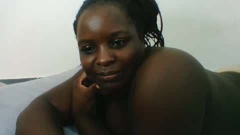 Snapshot of sexyblackgal10 chatting on 09.08.25 sexyblackgal10 online show from 09.08.25