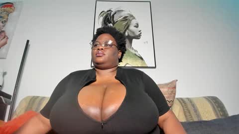 sexyblackhugetits online show from 01.28.25