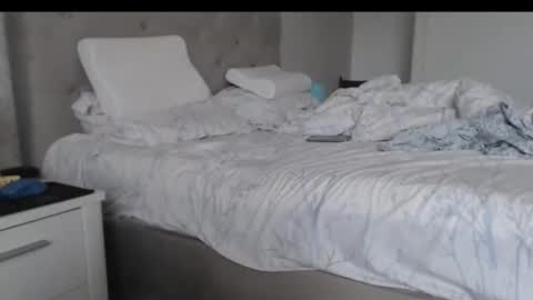 Sexyblonde4u58 online show from 10.23.25