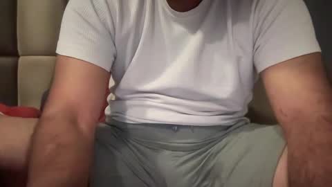 Snapshot of sexyboy37040799 chatting on 03.03.25 sexyboy37040799 online show from 03.03.25