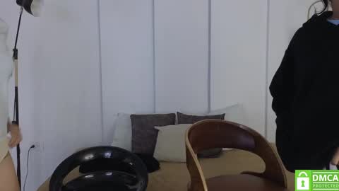 chanell and yina online show from 09.19.25