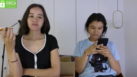 Snapshot of sexychanell_18 chatting on 03.23.26 chanell and yina online show from 03.23.26