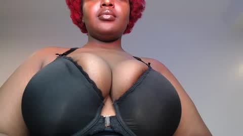 Snapshot of sexychocco_ chatting on 06.21.26 sexychocco online show from 06.21.26