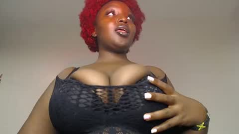 Snapshot of sexychocco_ chatting on 06.22.26 sexychocco online show from 06.22.26