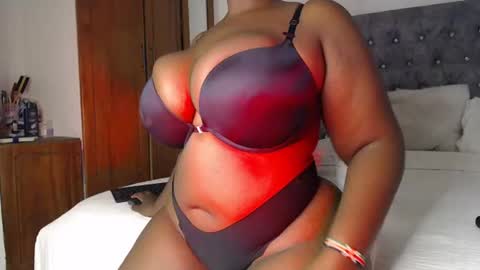 Snapshot of sexychocco_ chatting on 07.08.26 sexychocco online show from 07.08.26