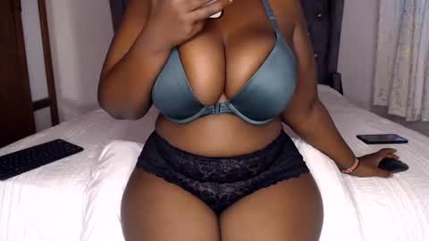 Snapshot of sexychocco_ chatting on 07.28.26 sexychocco online show from 07.28.26