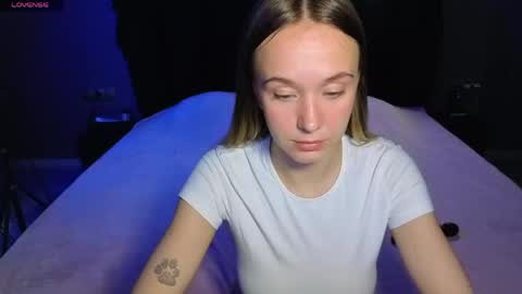 Sophia online show from 04.12.26