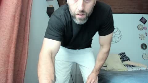 Antonioylola online show from 01.05.25