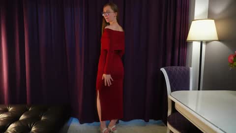 Snapshot of sexycutegirs chatting on 09.23.25 Hello my name is Merry every 200 subs - Hot show Fav patterns 577123 pvt open online show from 09.23.25