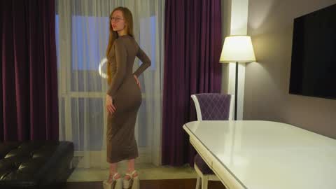 Snapshot of sexycutegirs chatting on 10.03.25 Hello my name is Merry every 200 subs - Hot show Fav patterns 577123 pvt open online show from 10.03.25