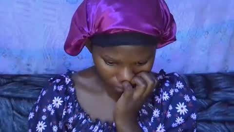 Snapshot of sexydoll002 chatting on 10.13.25 sexydoll002 online show from 10.13.25