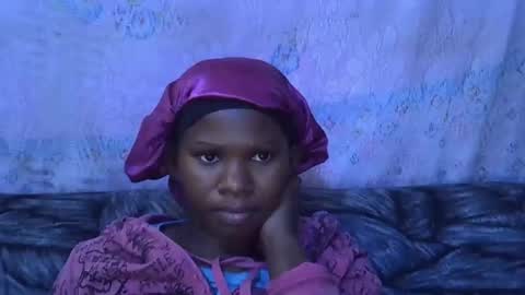 Snapshot of sexydoll002 chatting on 10.17.25 sexydoll002 online show from 10.17.25