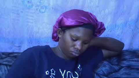 Snapshot of sexydoll002 chatting on 10.18.25 sexydoll002 online show from 10.18.25