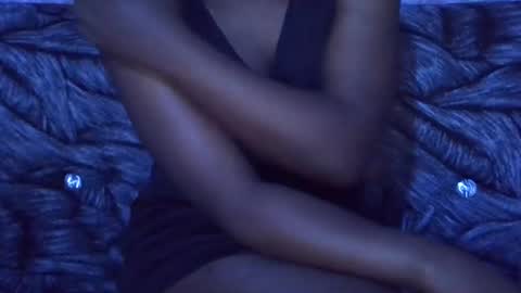 Snapshot of sexydoll002 chatting on 10.19.25 sexydoll002 online show from 10.19.25