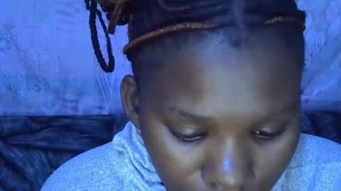 Snapshot of sexydoll002 chatting on 11.01.25 sexydoll002 online show from 11.01.25