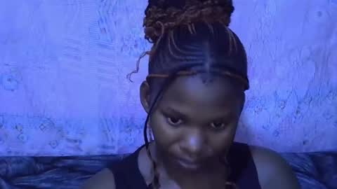 Snapshot of sexydoll002 chatting on 11.03.25 sexydoll002 online show from 11.03.25