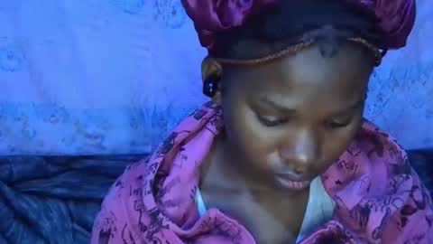 Snapshot of sexydoll002 chatting on 11.04.25 sexydoll002 online show from 11.04.25