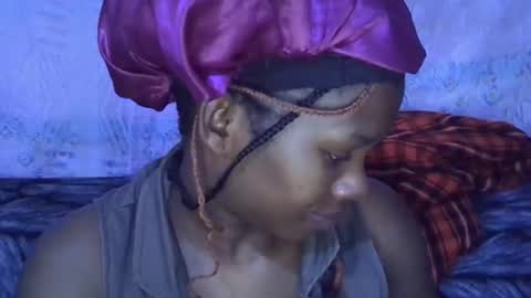 Snapshot of sexydoll002 chatting on 11.12.25 sexydoll002 online show from 11.12.25