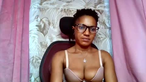 Snapshot of sexydoll32 chatting on 07.20.26 sexydoll32 online show from 07.20.26