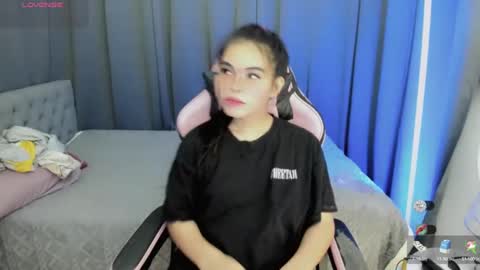 Snapshot of sexydollfox chatting on 01.16.25 sexydollfox online show from 01.16.25