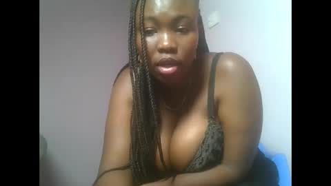 Snapshot of sexyebonita chatting on 05.22.26 Nita online show from 05.22.26