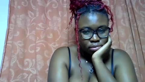 Snapshot of sexyebonita chatting on 06.24.26 Nita online show from 06.24.26