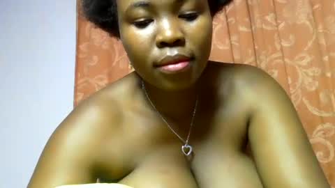 Snapshot of sexyebonita chatting on 06.27.26 Nita online show from 06.27.26