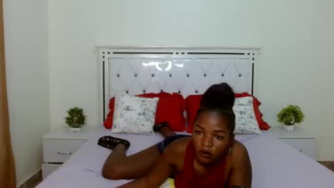 Snapshot of sexyebony256 chatting on 02.15.25 SexyEbony online show from 02.15.25