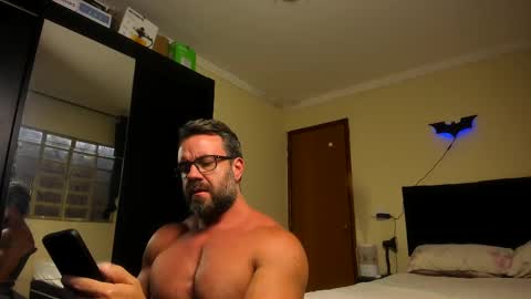 Snapshot of sexyflightz chatting on 10.27.25 chris online show from 10.27.25