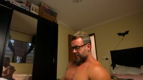 Snapshot of sexyflightz chatting on 05.06.26 chris online show from 05.06.26