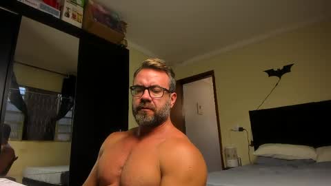 Snapshot of sexyflightz chatting on 05.11.26 chris online show from 05.11.26