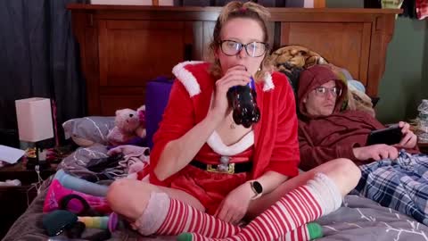 Snapshot of sexygamermomma chatting on 12.02.24 sexygamermomma online show from 12.02.24