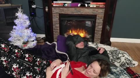 Snapshot of sexygamermomma chatting on 12.23.24 sexygamermomma online show from 12.23.24