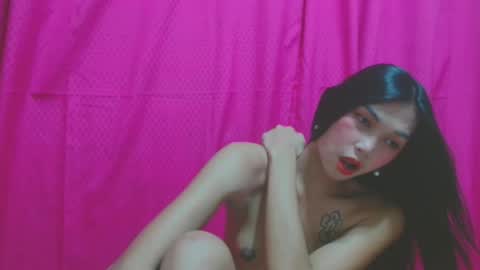 Snapshot of sexyhornyts4u chatting on 04.27.26 sexyhornyts4u online show from 04.27.26