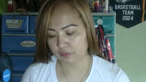 Snapshot of sexyhot_mama4you chatting on 03.10.25 sexyhot_mama4you online show from 03.10.25