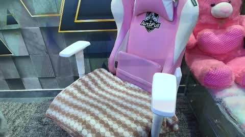 Snapshot of sexyislive chatting on 10.14.25 sexyislive online show from 10.14.25