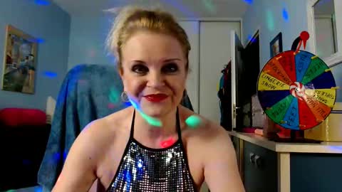 Jenny online show from 10.10.25