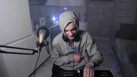 Kolya online show from 02.22.25