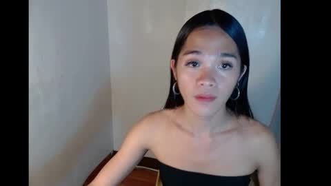 Snapshot of sexylunox chatting on 10.11.25 Lunox3 online show from 10.11.25