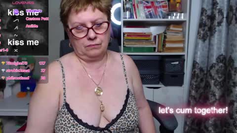 Snapshot of sexylynette4u chatting on 03.02.25 sexylynette4u online show from 03.02.25