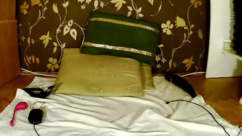 Squirty Maya Gold online show from 03.23.26