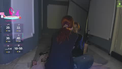 Snapshot of sexymiatrans chatting on 10.17.25 Sexy online show from 10.17.25