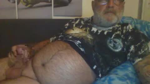 Snapshot of sexypaa chatting on 02.13.25 sexypaa online show from 02.13.25