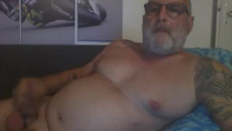 Snapshot of sexypaa chatting on 09.09.25 sexypaa online show from 09.09.25