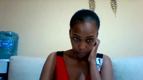 DOVY ACHIENG online show from 09.17.25