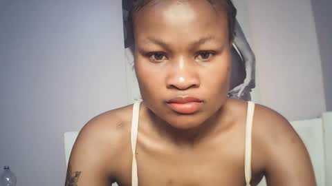 queenivy online show from 12.23.25