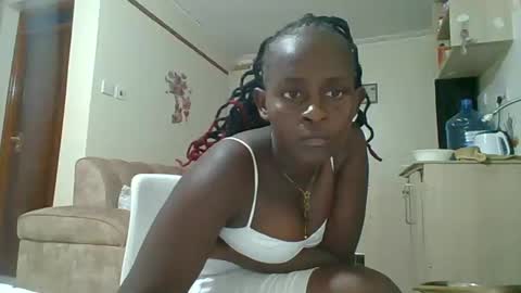 Snapshot of sexyreddebony chatting on 01.04.25 sexyreddebony online show from 01.04.25