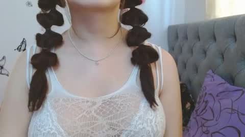 Venus Independent Model online show from 07.14.26