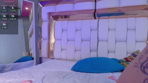 Kendall online show from 09.15.25